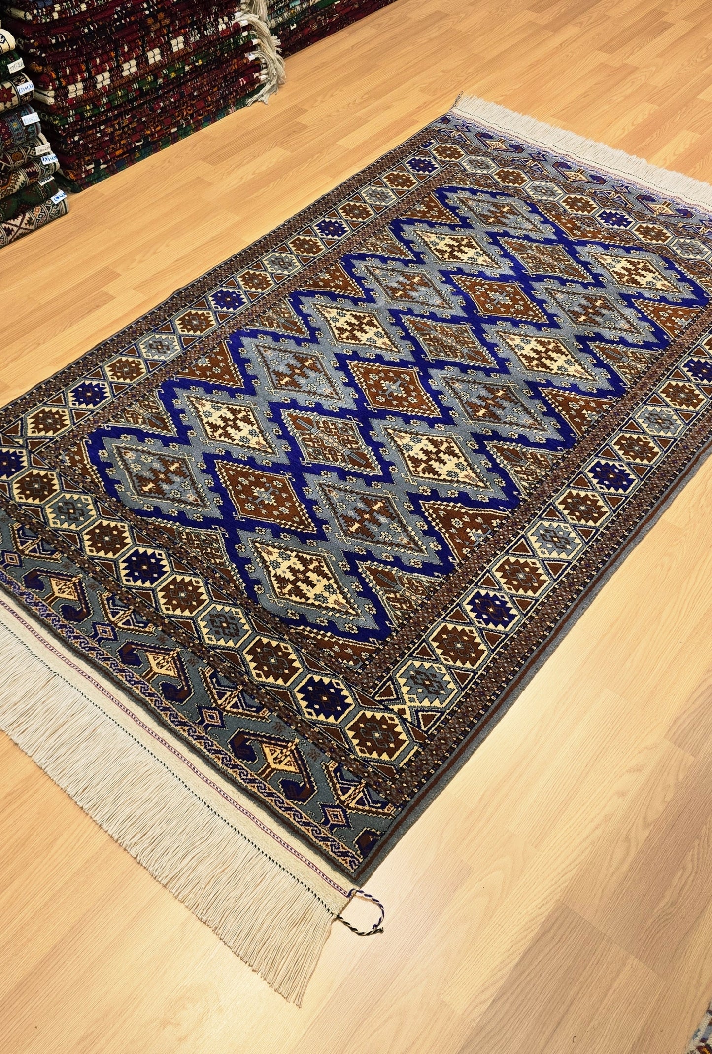 Turkoman Chaodor Oertmen Wool Rug 136x220 cm (4.4'x8' ft) Blue