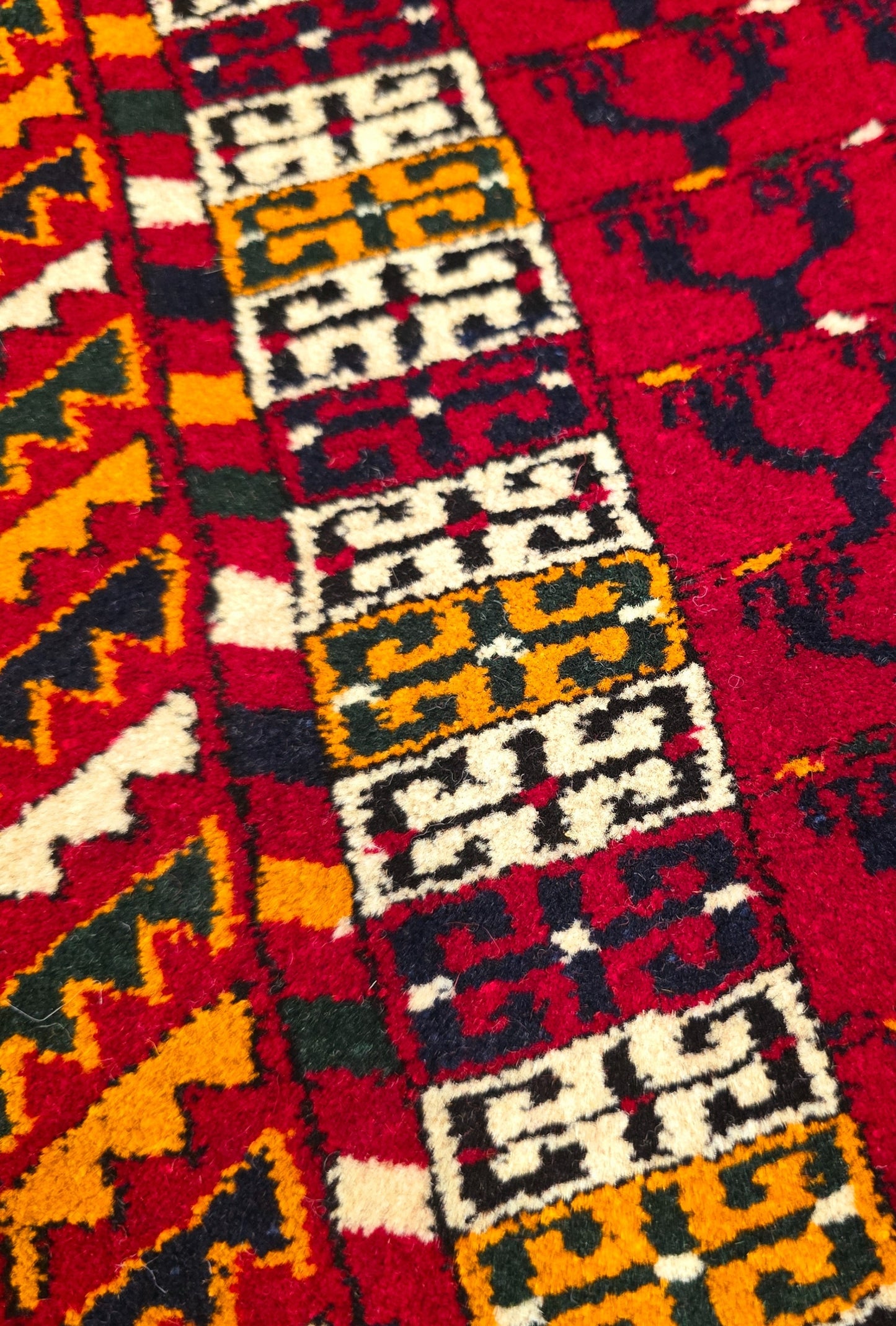 Ensi Tribal Rug Rare Design Wool Tribal Rug 125x200cm (4'x7' ft) Red