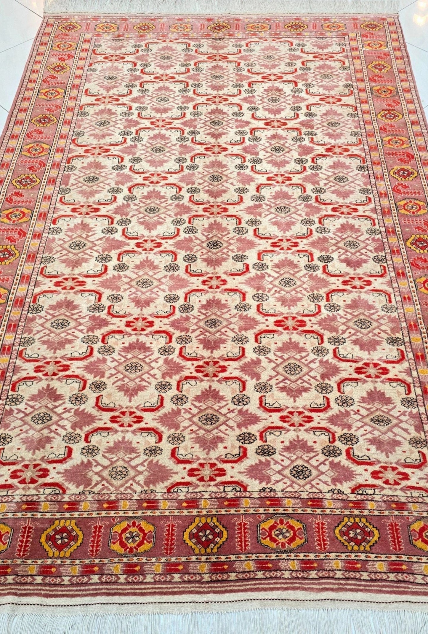 Ersari Beshir Handknotted Wool Rug 200x300cm (7' x 10' ft) Beige