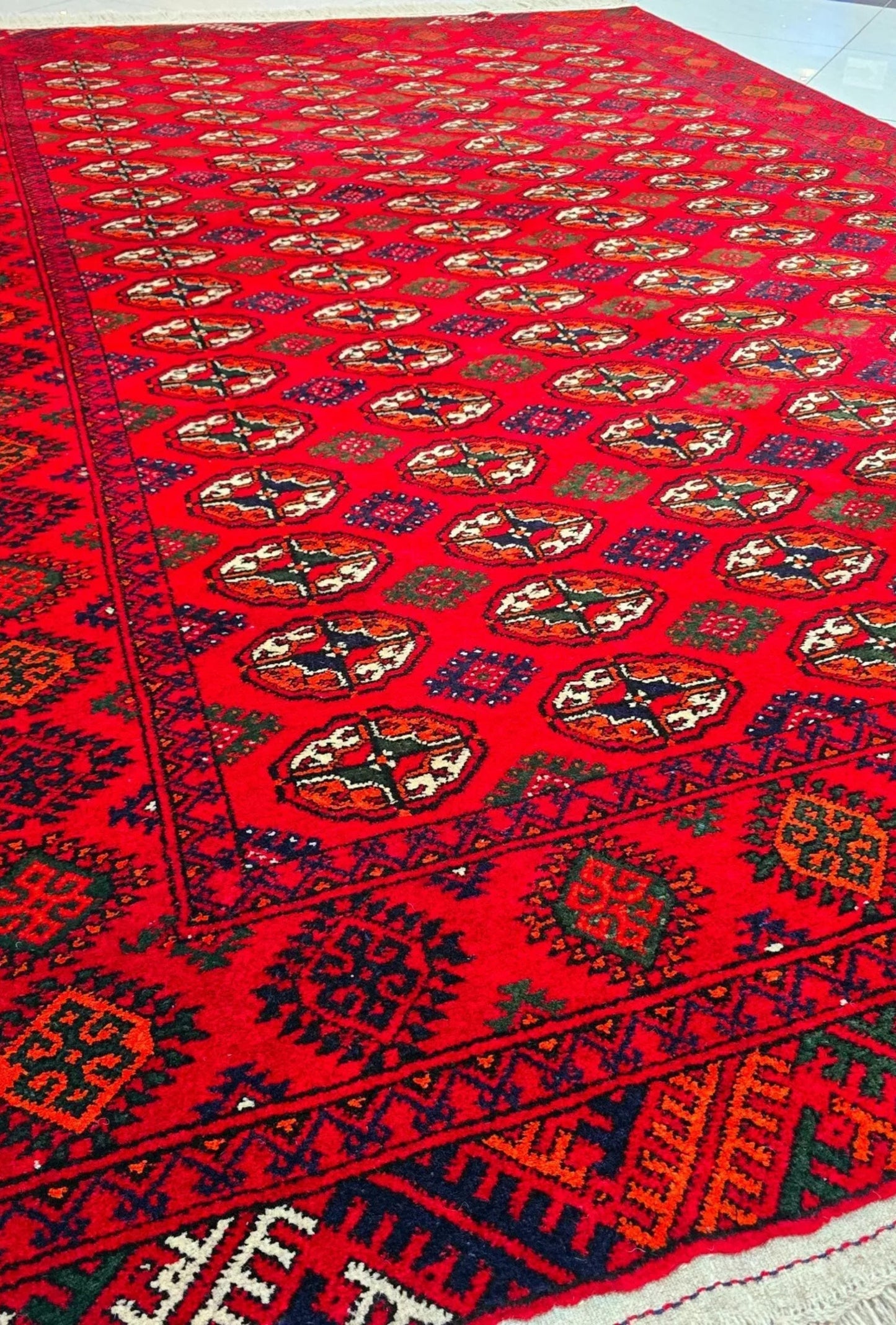 Handknotted Bokhara Rug 200 x 300cm (7'x10' ft) Red