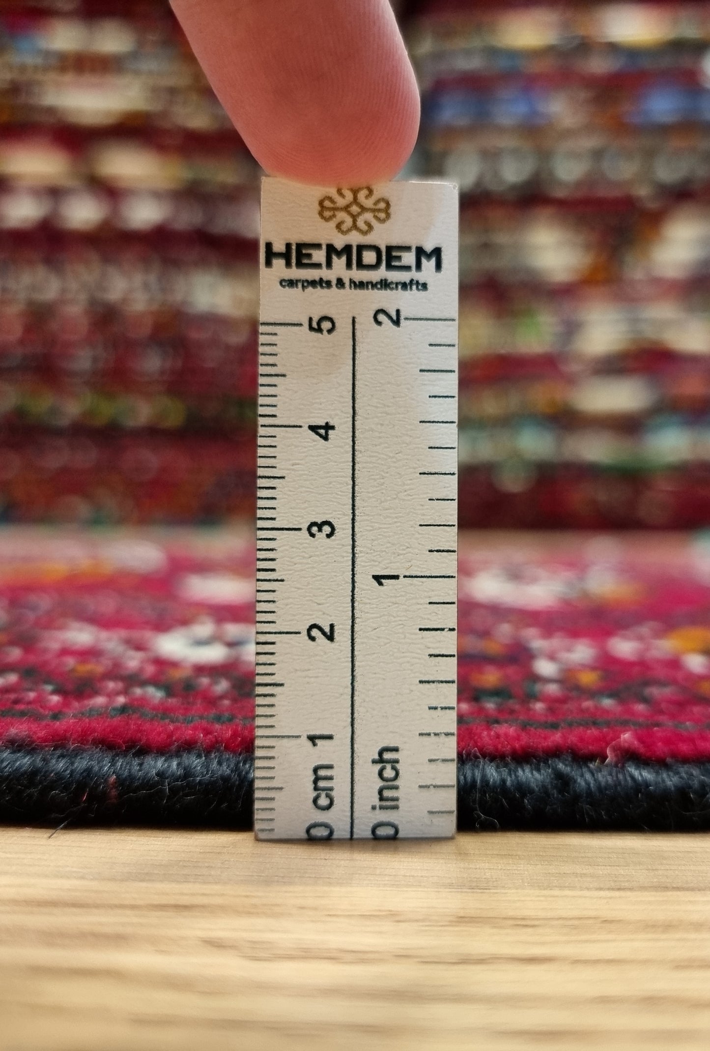 Handknotted Turkmen Rug Tekke Wool Rug 81 x 127 cm (3'x4' ft) Red