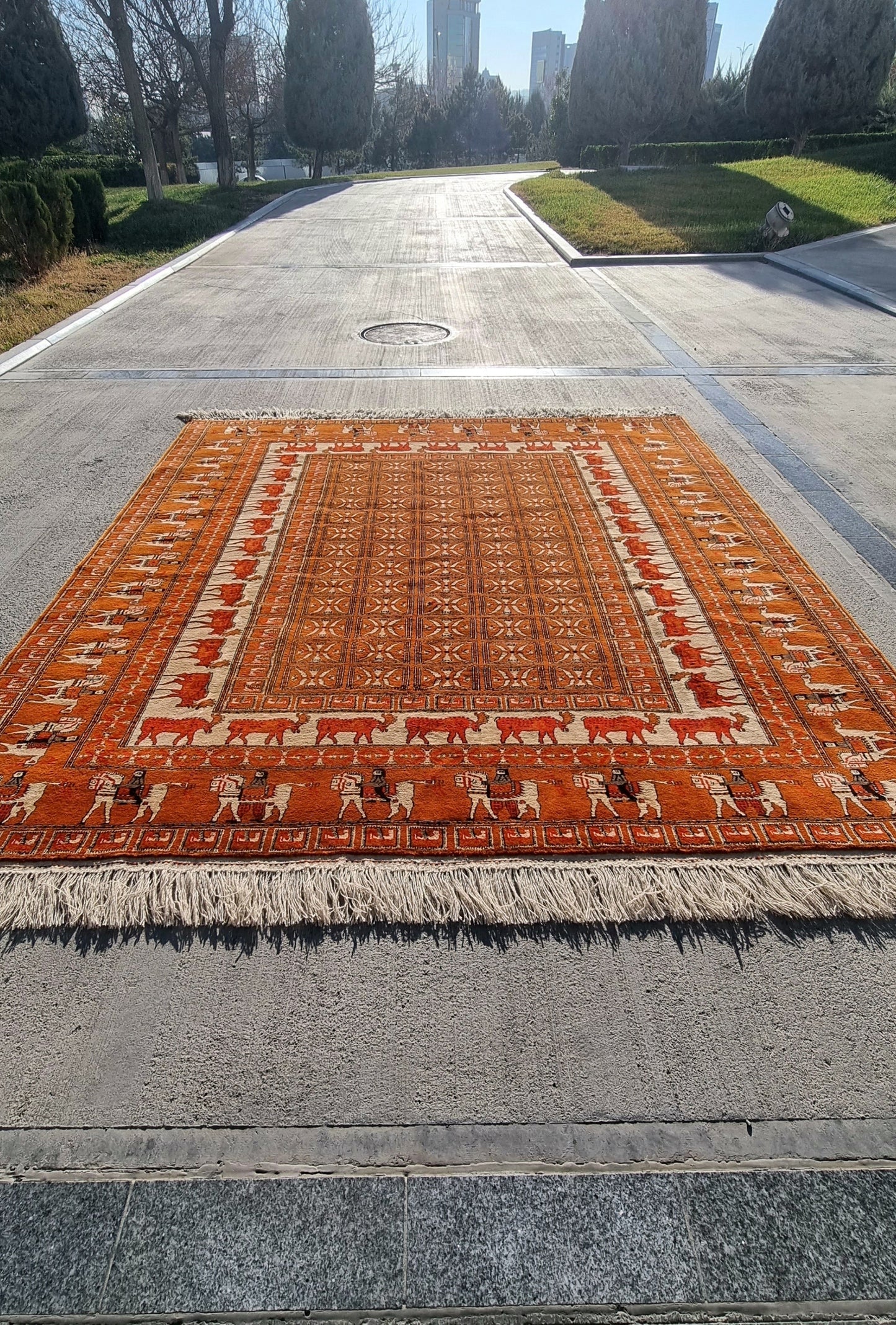 Pazyryk Rug with Organic Dyes 215 x 285cm (7' x 9.5') Peach
