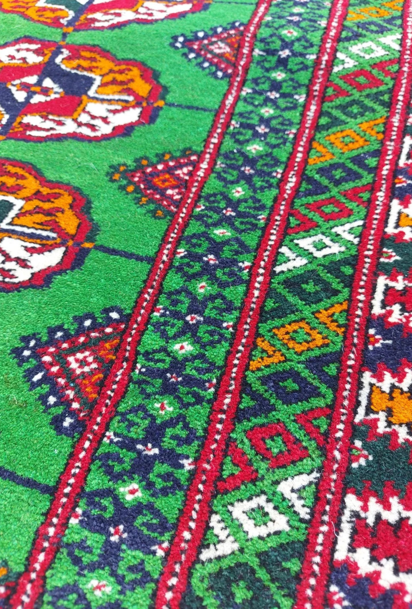 Turkmen Bokhara Rug Handknotted Wool Rug 131x 220cm (4.3' x 7.2' ft) Green