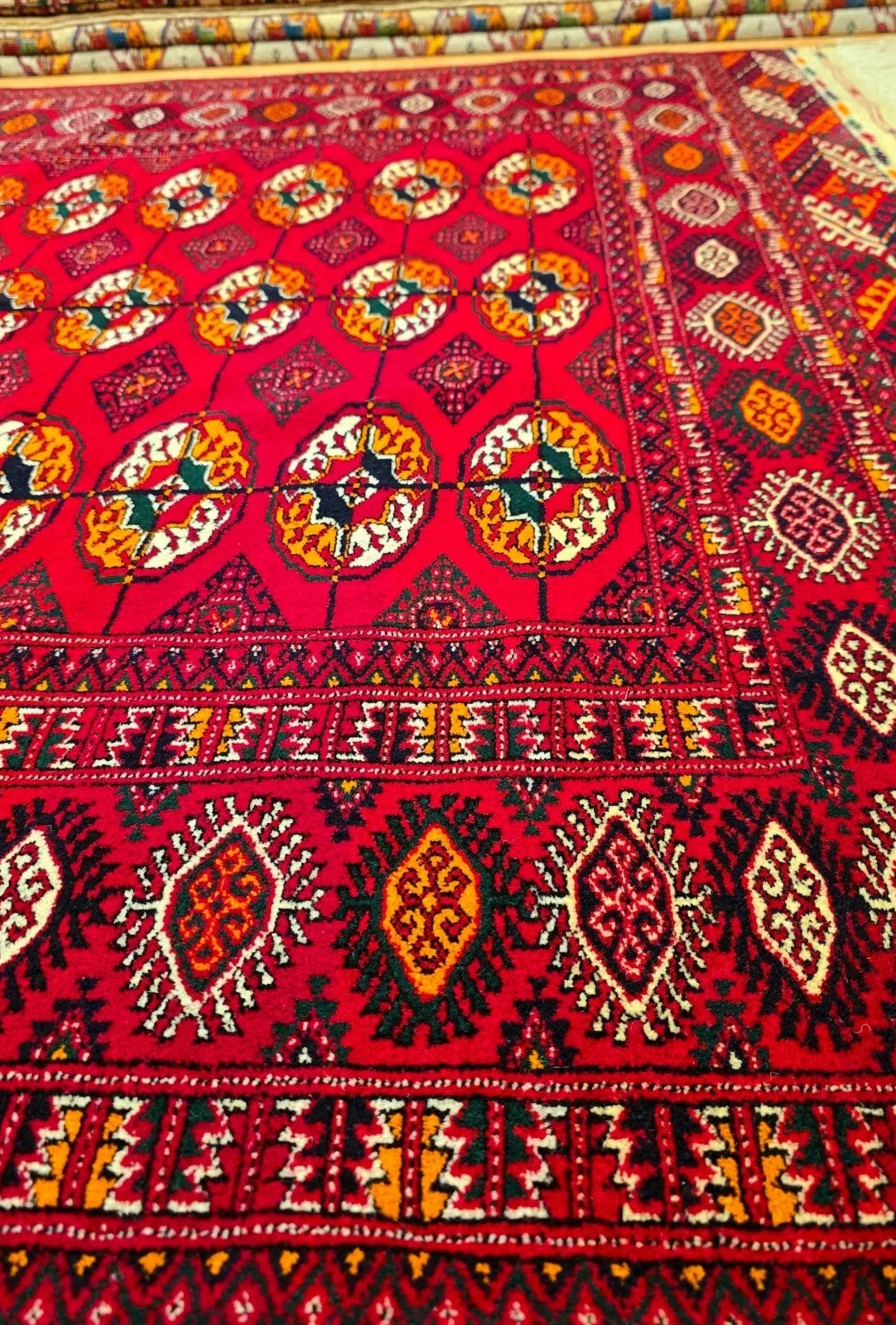 Turkmen Bokhara Rug Handknotted Wool Rug 150 x 250cm (5' x 8' ft) Red