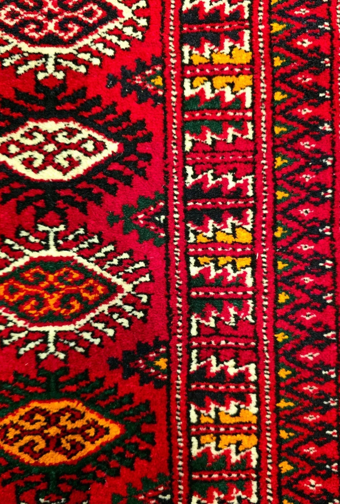 Turkmen Bokhara Rug Handknotted Wool Rug 150 x 250cm (5' x 8' ft) Red