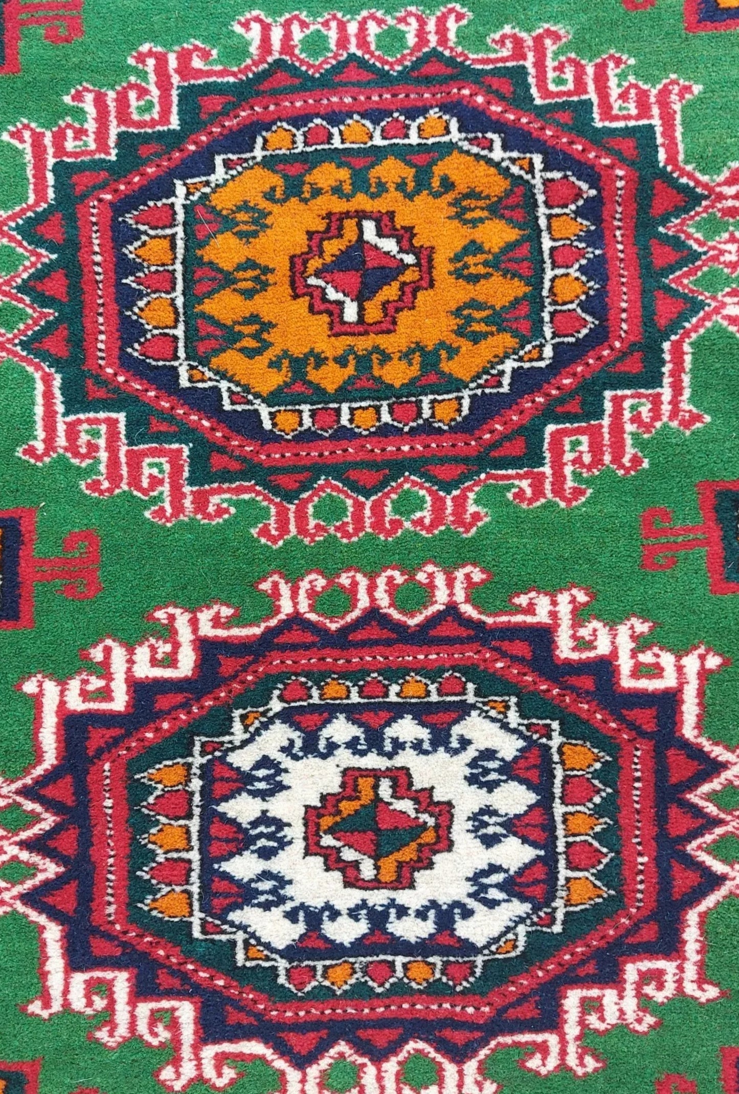 Turkmen Sarouk Rug Handknotted Wool Rug 140x 215cm (4.7' x 7' ft) Green