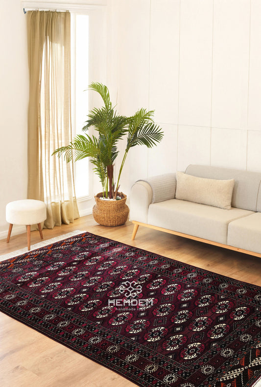 Turkmen Rug Antique Handknotted Wool Rug 135 x 230cm (4.5' x 8' ft) Red