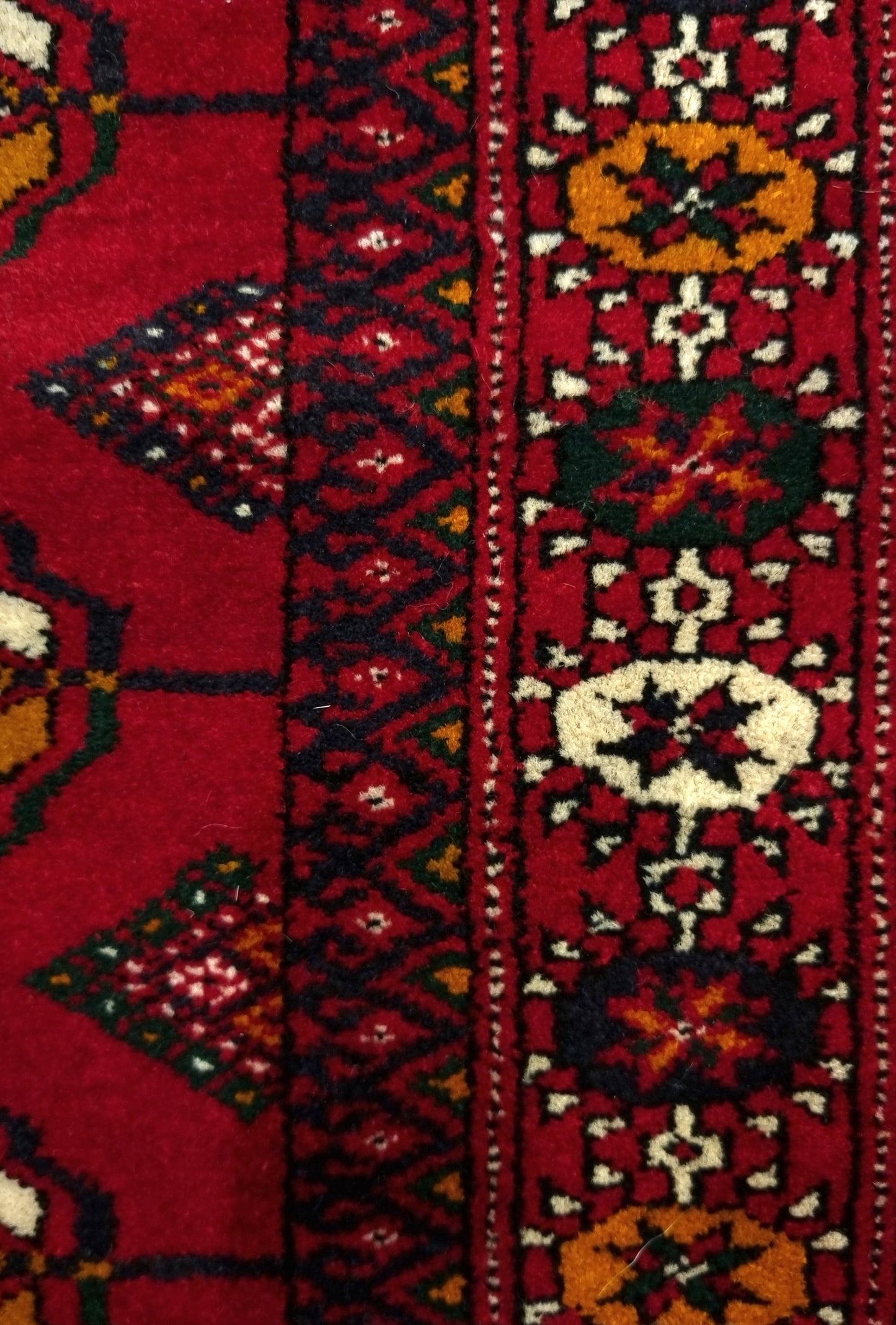 Handknotted Turkmen Rug Tekke Wool Rug 80 x 120 cm (3'x4' ft) Red