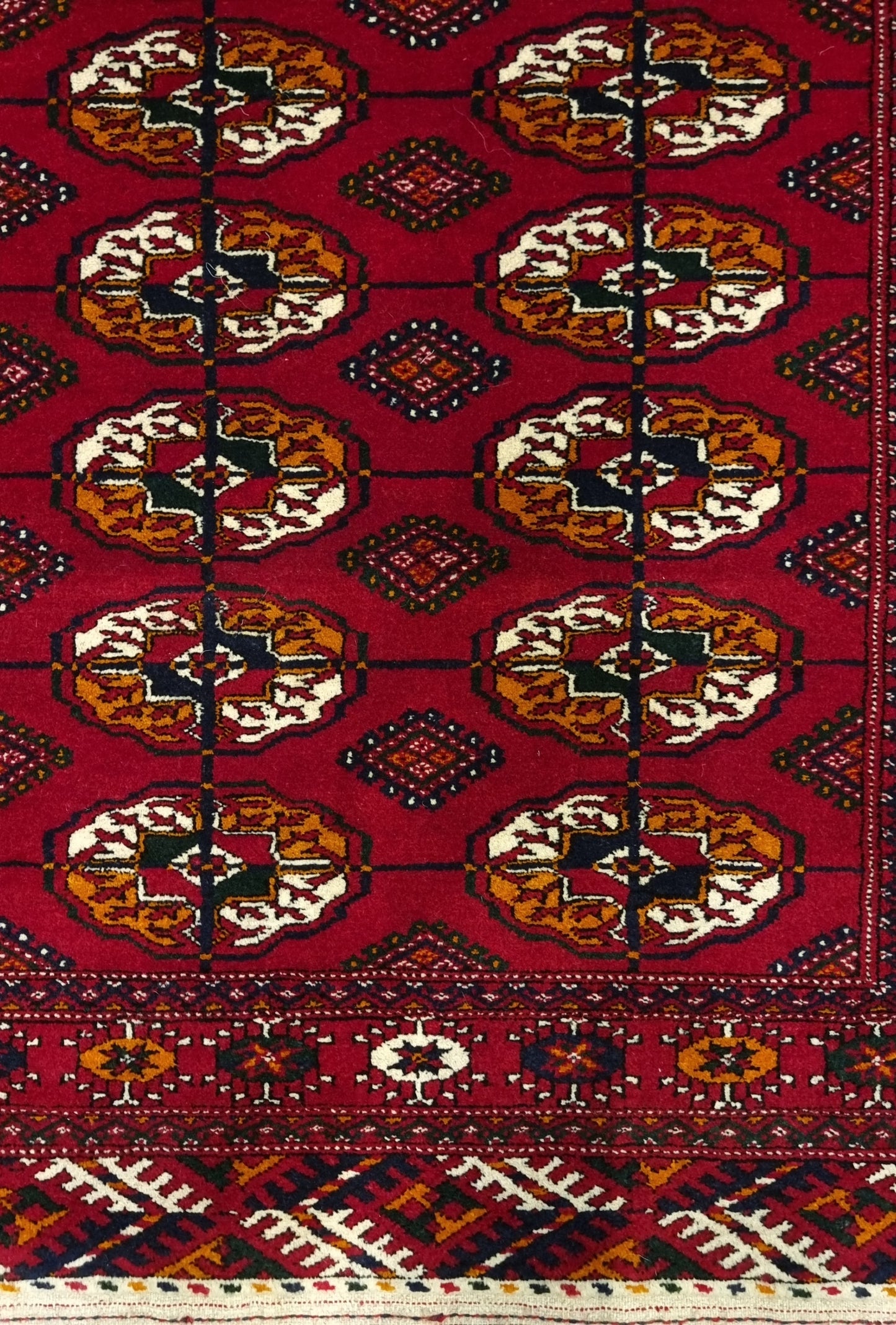 Handknotted Turkmen Rug Tekke Wool Rug 80 x 121 cm (3'x4' ft) Red