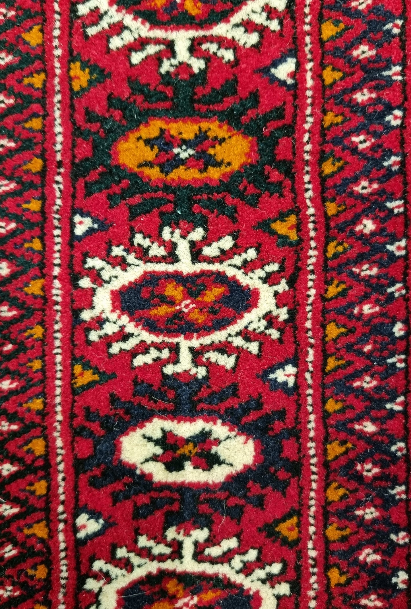 Handknotted Turkmen Rug Tekke Wool Rug 82 x 182 cm (3'x6' ft) Red