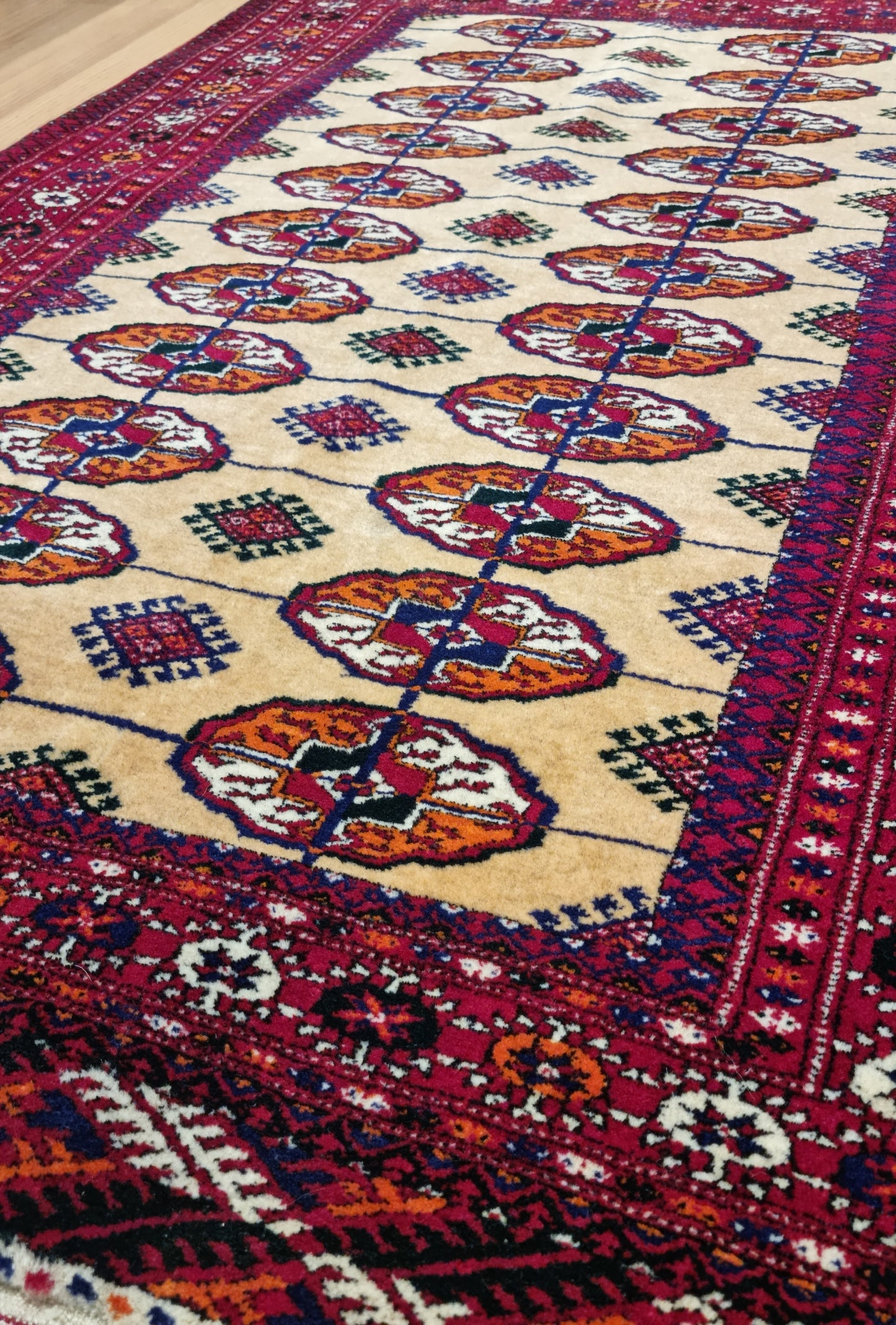 Tekke Wool Authentic Rug 96 x 143 cm (3'x5' ft) Beige