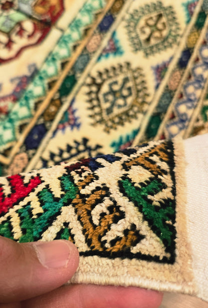 Handmade Turkoman Oriental Tekke Silk Rug 153 x 205 cm (5'x 7' ft) Beige