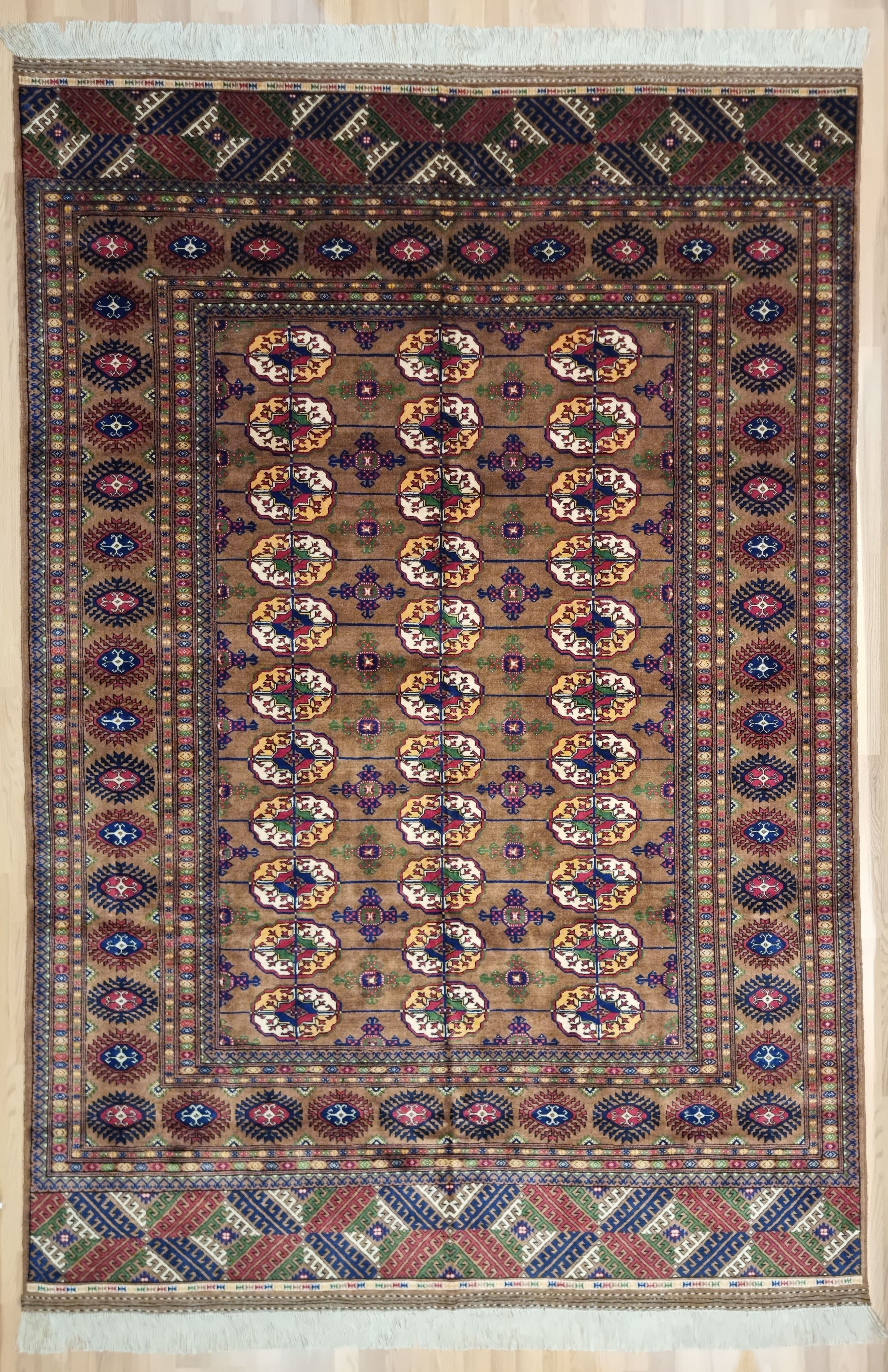 Handknotted Brown Turkmen Wool Rug 202x290 cm (6.6' x 9.5' ft) Brown