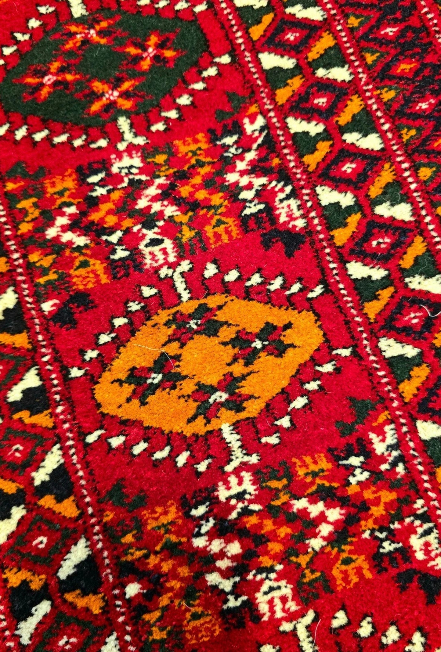 Bokhara Wool Handmade Luxury Oriental Area Rug 140 - 220cm(4'6 x 7'2 ft) Red