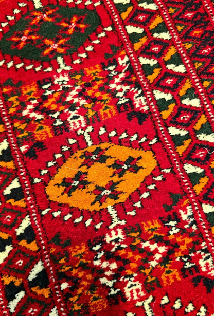 Bokhara Wool Handmade Luxury Oriental Area Rug 140 - 220cm(4'6 x 7'2 ft) Red