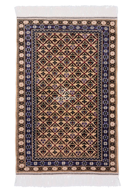 Persian Rug Shirvan Handknotted Wool Rug 80 x 123cm (3' x 4' ft) Beige