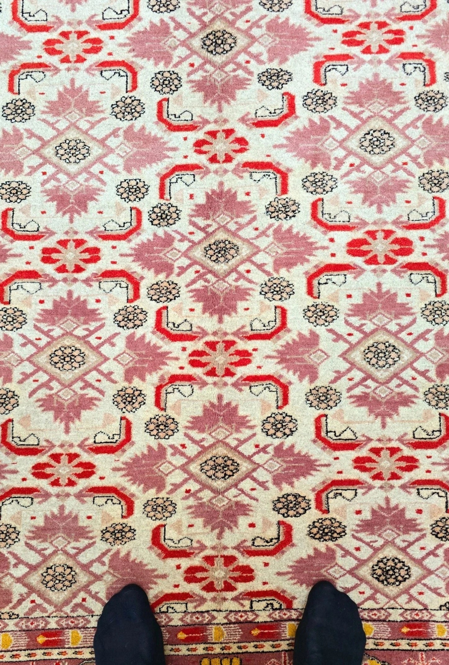 Ersari Beshir Handknotted Wool Rug 200x300cm (7' x 10' ft) Beige