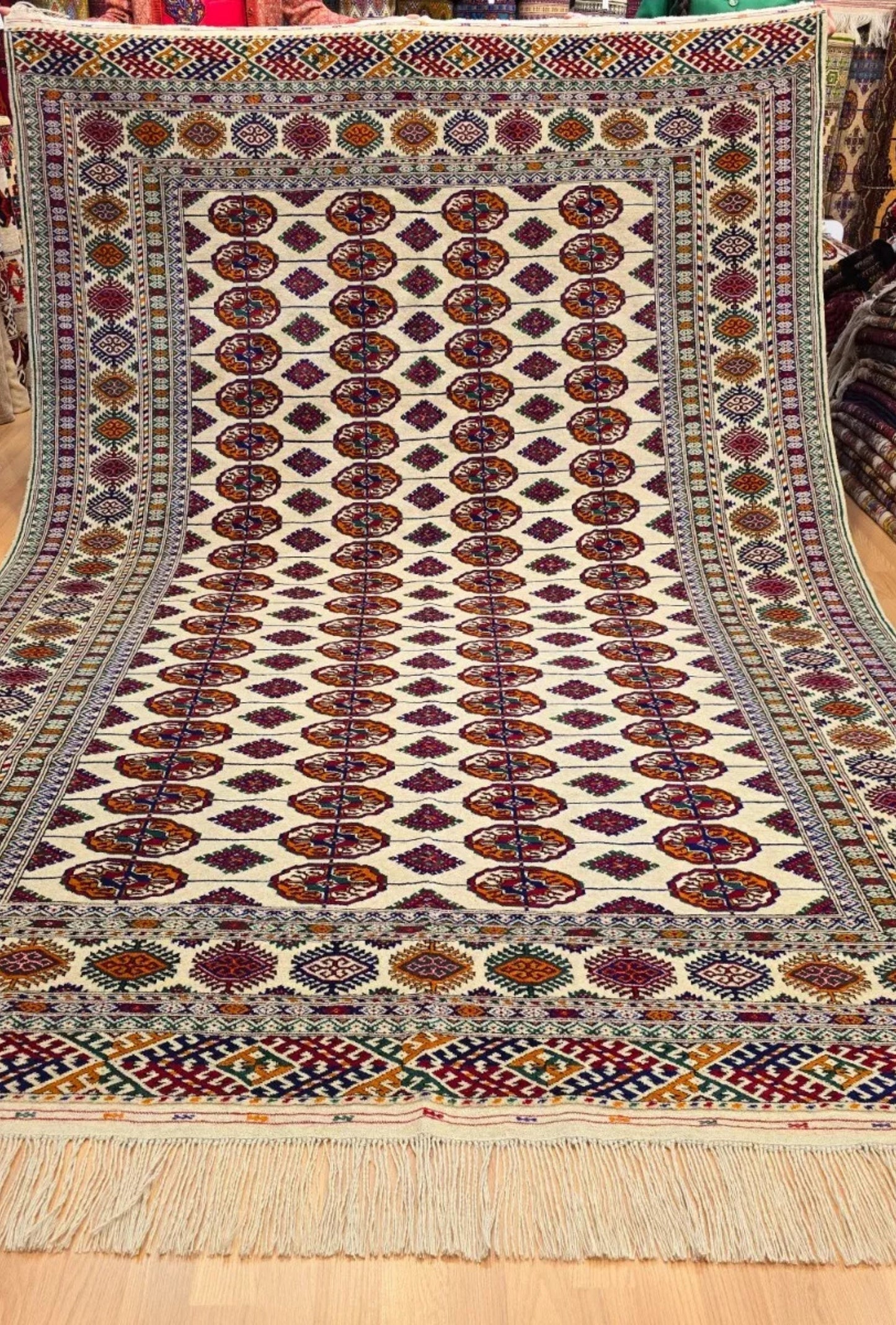 Hand Knotted Bukhara Beige Wool Area Rug - Turkoman Carpet 200 x 300cm (7' x 10' ft) Beige
