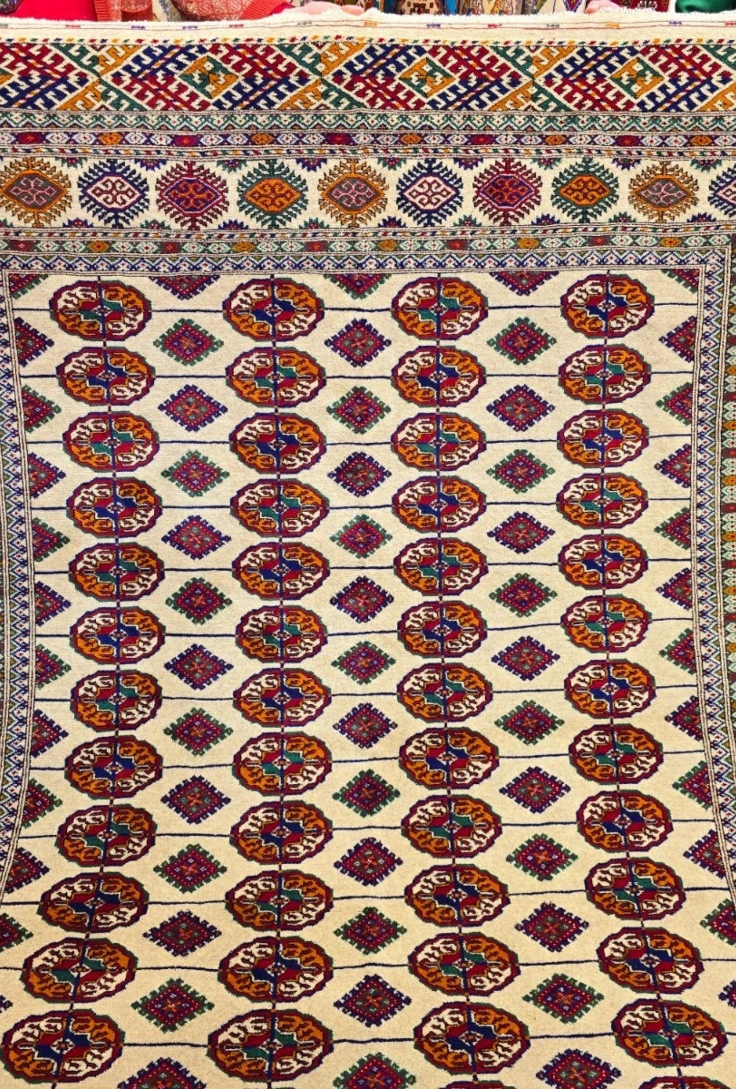 Hand Knotted Bukhara Beige Wool Area Rug - Turkoman Carpet 200 x 300cm (7' x 10' ft) Beige