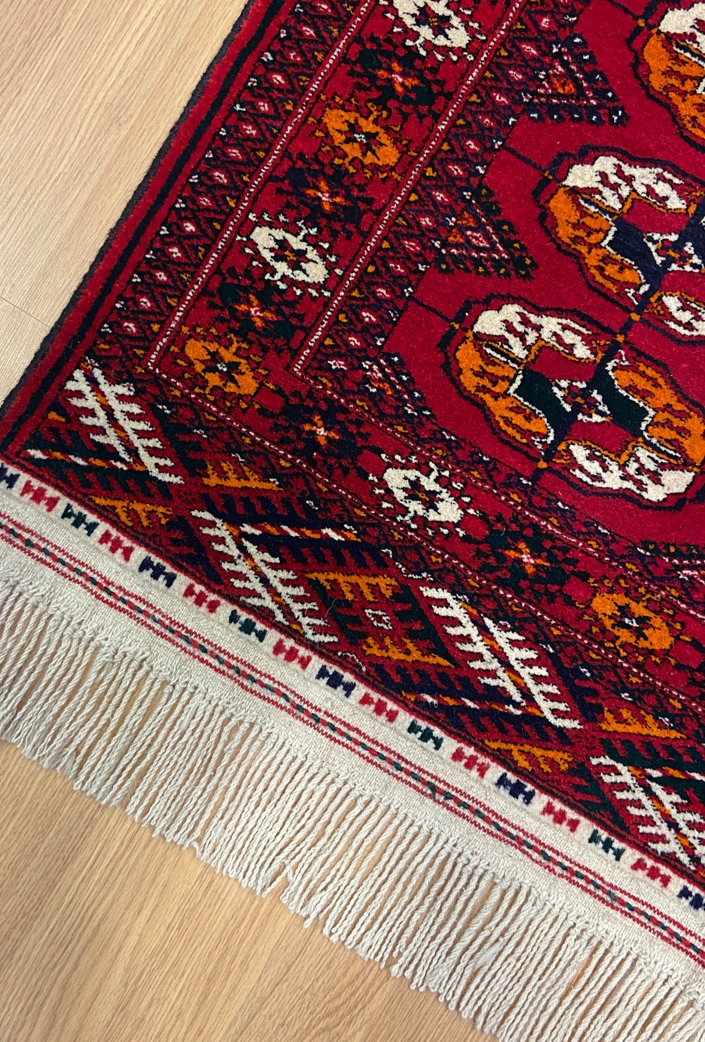 Handknotted Turkmen Rug Tekke Wool Rug 100 x 154 cm (3'x5' ft) Red