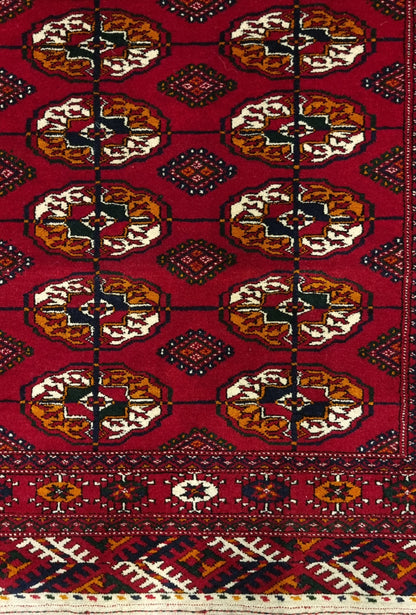 Handknotted Turkmen Rug Tekke Wool Rug 81 x 127 cm (3'x4' ft) Red