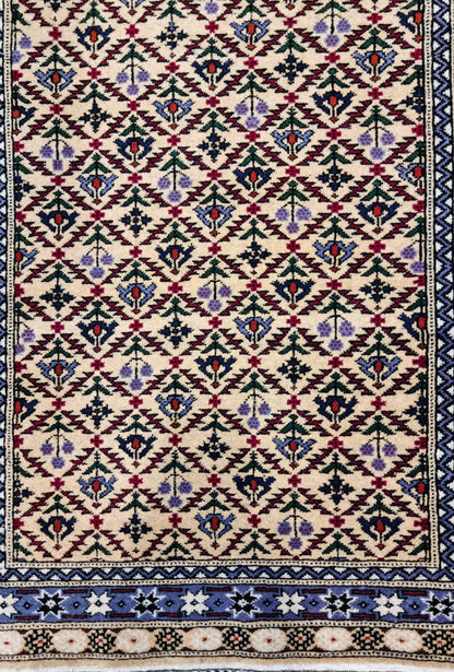 Persian Rug Shirvan Handknotted Wool Rug 80 x 123cm (3' x 4' ft) Beige