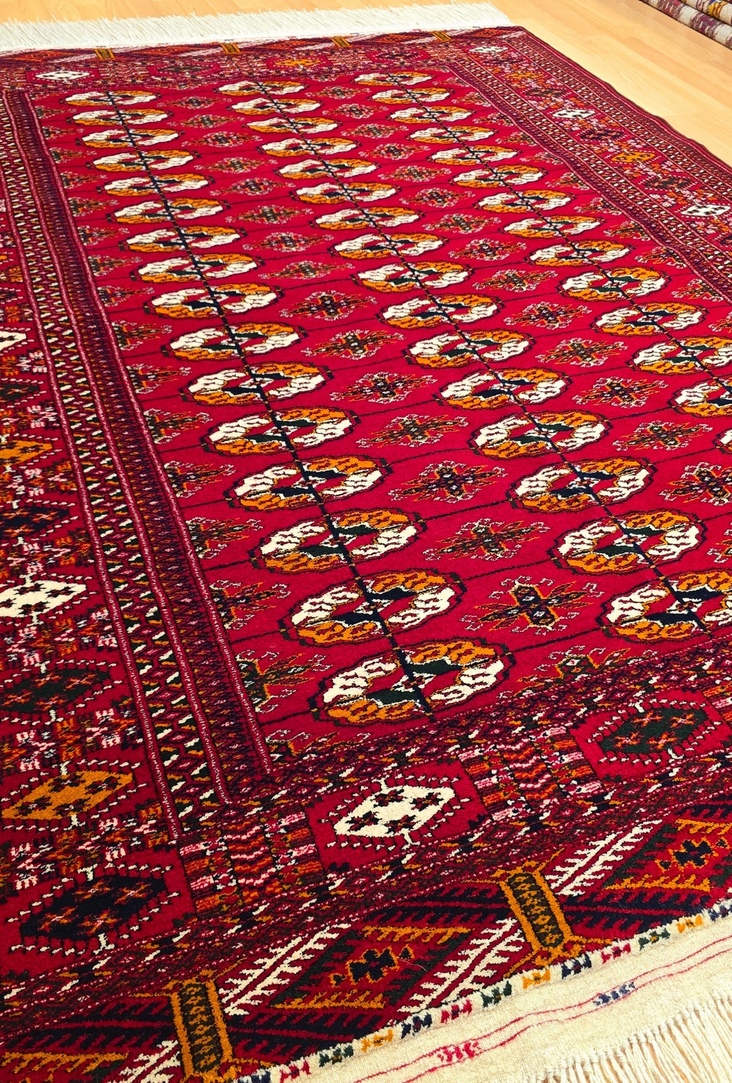 Tekke Wool Oriantal Rug 152 x 203 cm (5'x7' ft) Red