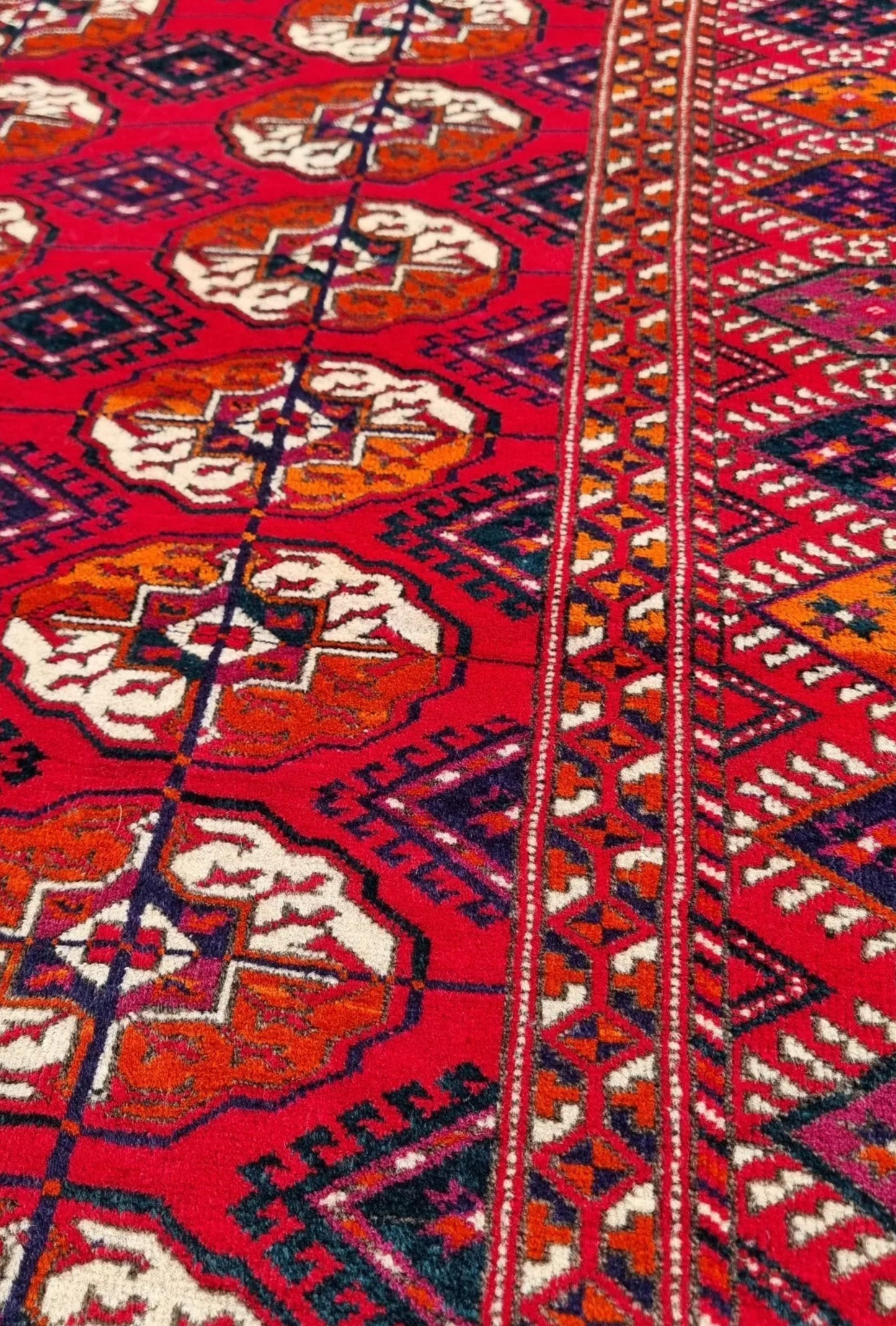 Turkmen Bukhara Handmade Rug- Vintage Tekke Wool Carpet 200x340cm (7' x 11' ft) Red