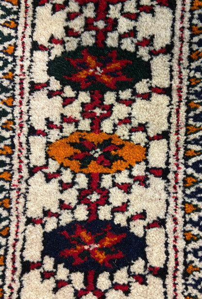 Turkmen Handknotted Rug Tekke Wool Rug 81 x 130 cm (3'x4' ft) Beige