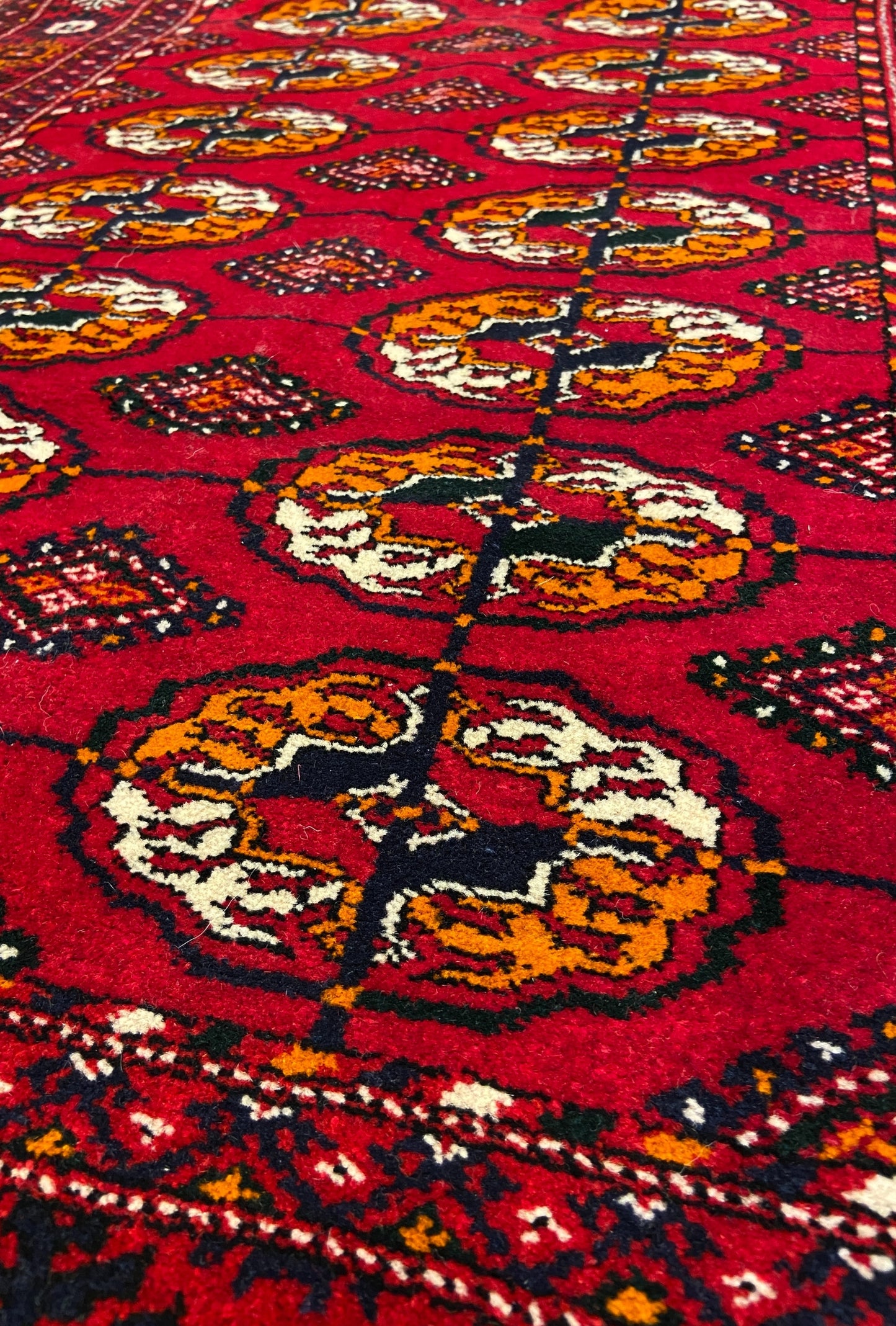 Turkmen Handknotted Rug Tekke Wool Runner Rug 82 x 180 cm (3'x6' ft) Red