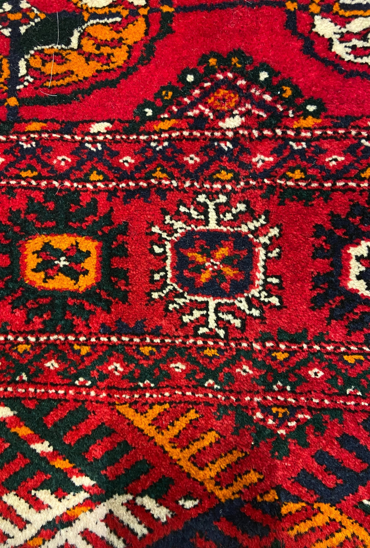 Turkmen Handknotted Rug Tekke Wool Runner Rug 82 x 180 cm (3'x6' ft) Red