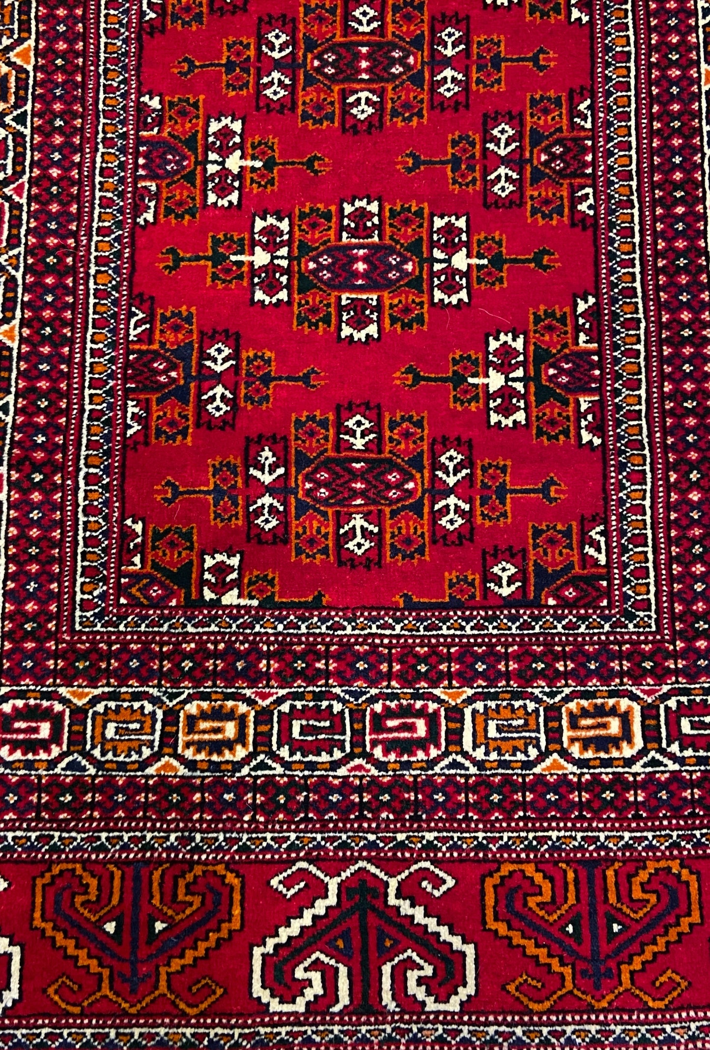 Turkmen Handknotted Rug Yomut Kepse Wool Rug 84 x 125 cm (3'x4' ft) Red
