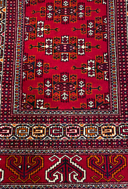 Turkmen Handknotted Rug Yomut Kepse Wool Rug 84 x 125 cm (3'x4' ft) Red