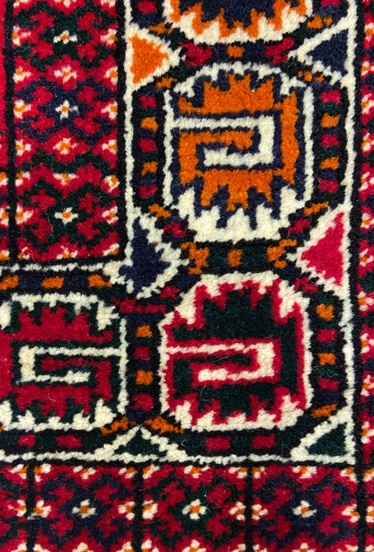 Turkmen Handknotted Rug Yomut Kepse Wool Rug 84 x 125 cm (3'x4' ft) Red