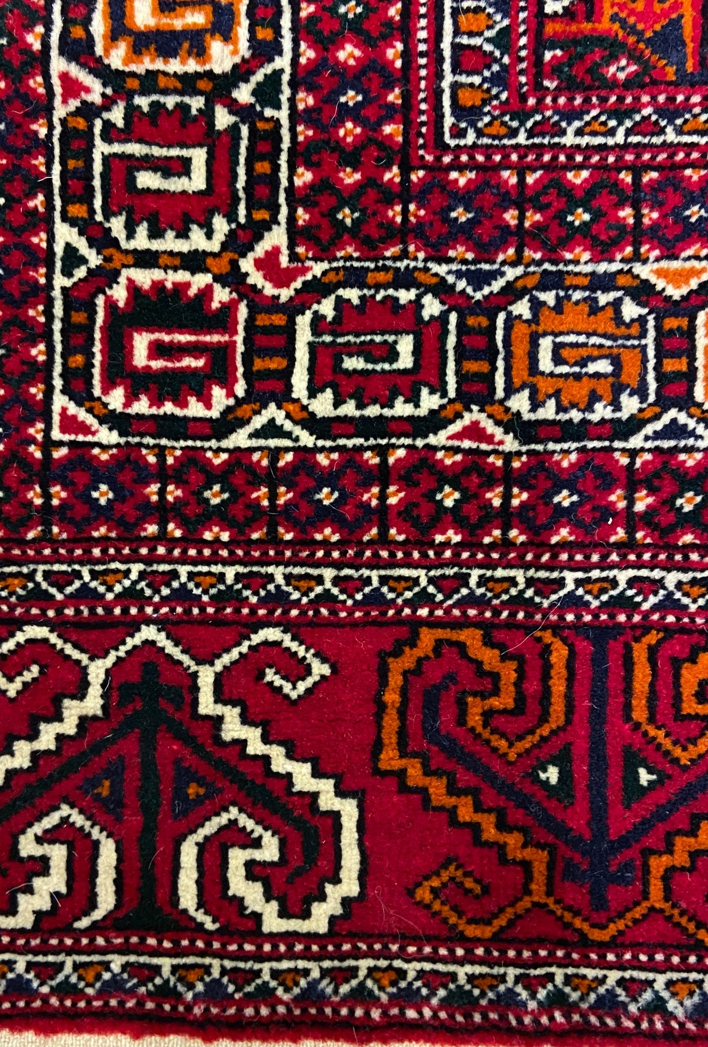 Turkmen Handknotted Rug Yomut Kepse Wool Rug 84 x 125 cm (3'x4' ft) Red