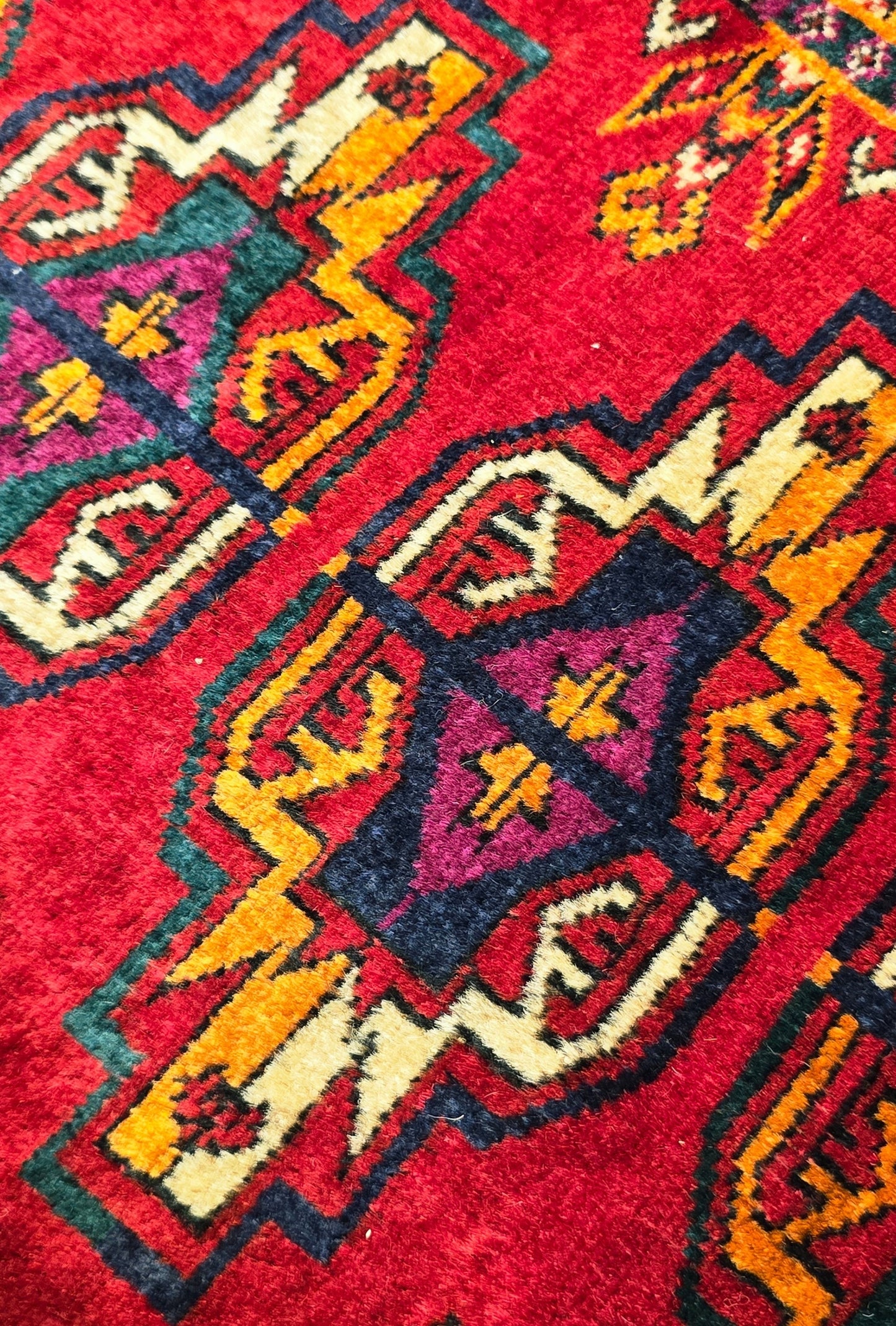 Turkmen Rug Antique Handknotted Salor Chakmak Masterpiece Rug 190 x 290cm (6' x 9' ft) Red