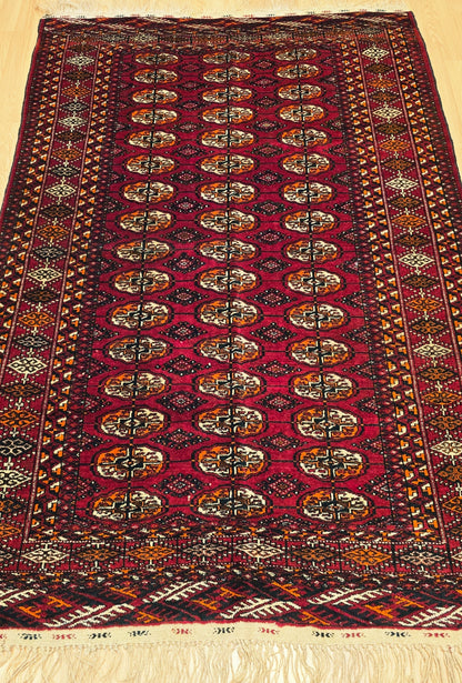 Turkmen Rug Antique Handknotted Wool Rug 125 x 190cm (4' x 7' ft) Red