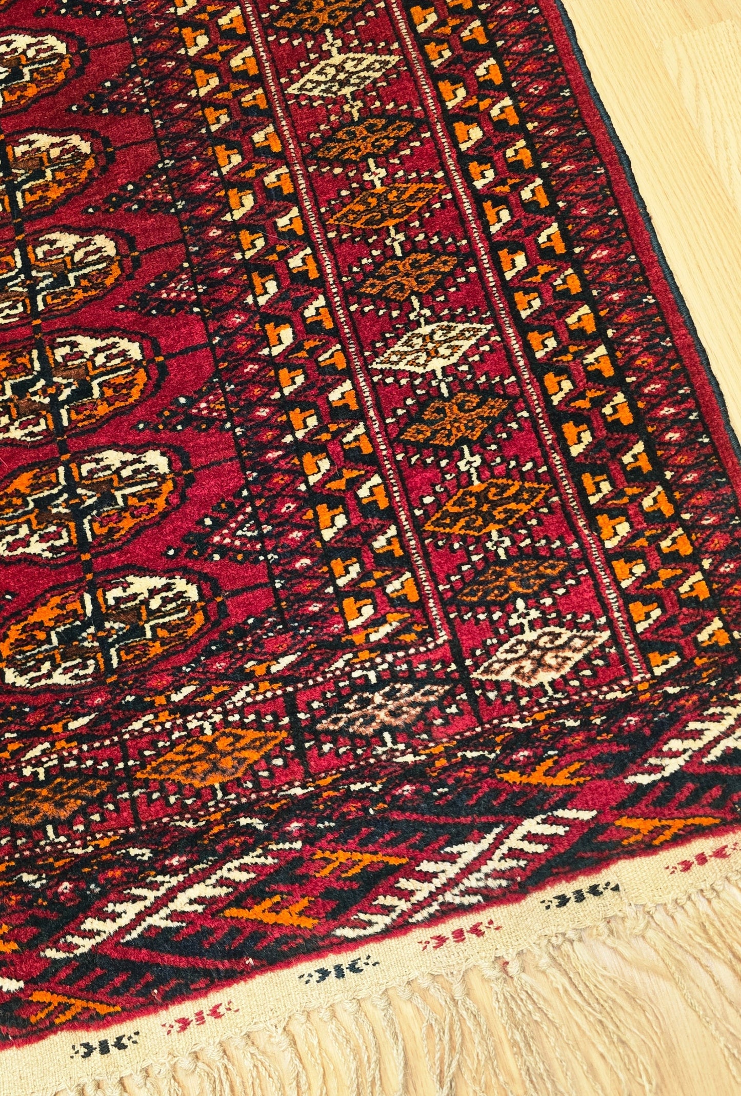 Turkmen Rug Antique Handknotted Wool Rug 125 x 190cm (4' x 7' ft) Red