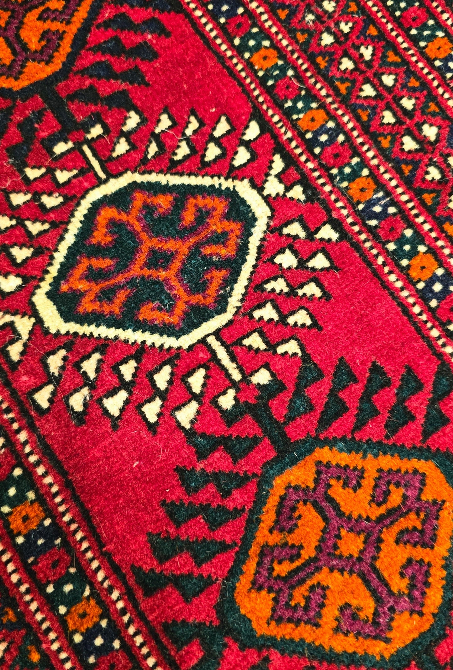 Turkmen Rug Antique Handknotted Wool Rug 155 x 250cm (5' x 8' ft) Red