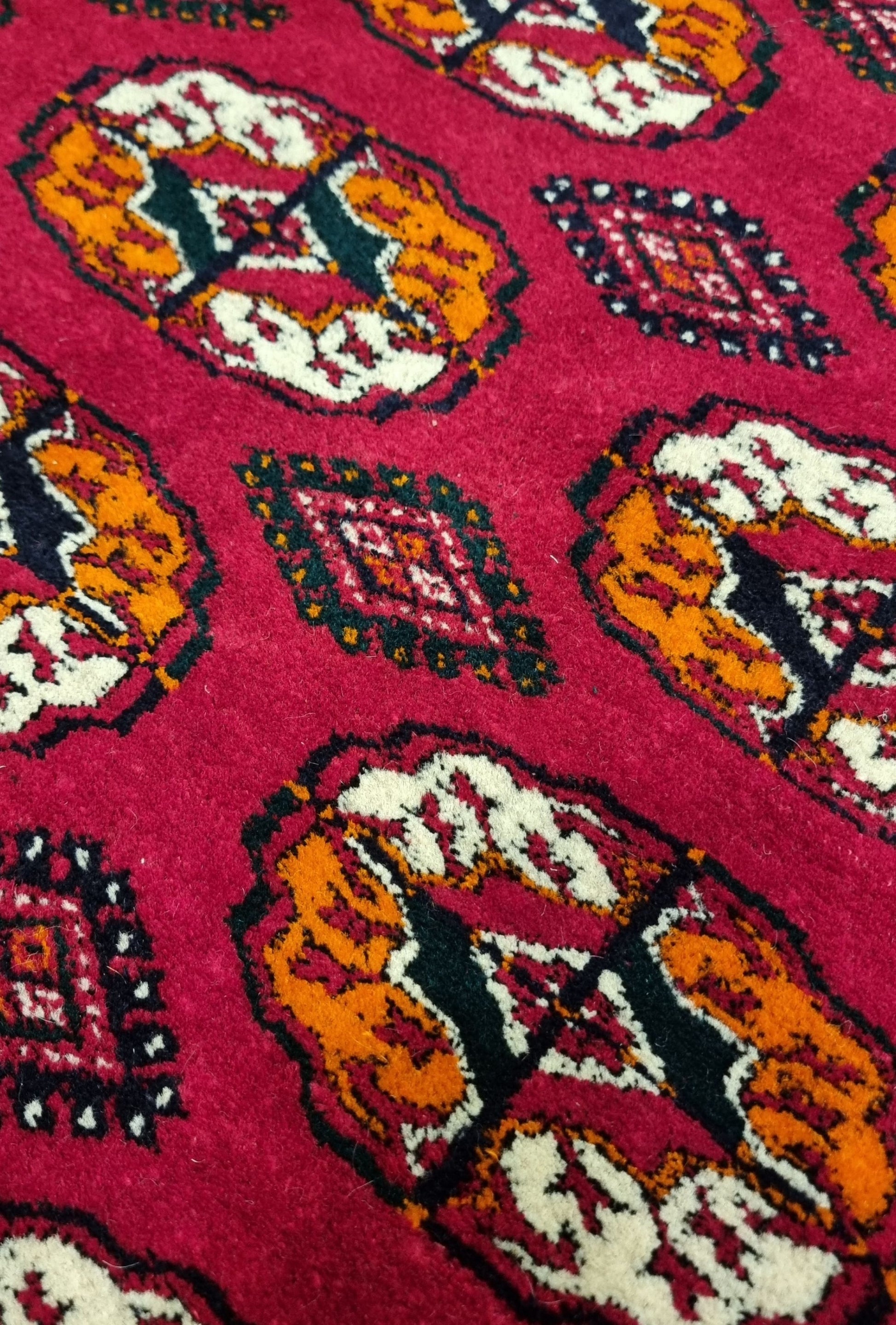 Turkmen Rug Round Handknotted Wool Rug 200 x 200cm (6.5' x 6.5' ft) Red