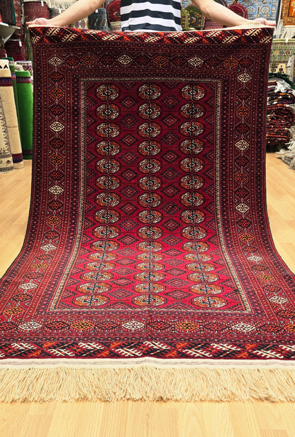 Turkmen Rug Vintage Handknotted Wool Rug 125 x 200cm (4' x 7' ft) Red