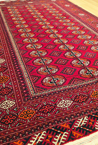 Turkmen Rug Vintage Handknotted Wool Rug 125 x 200cm (4' x 7' ft) Red