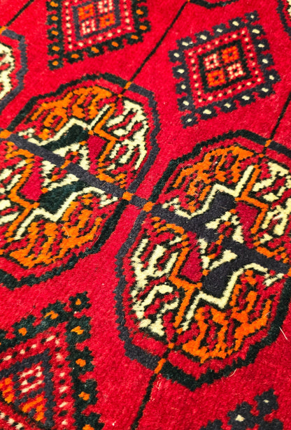 Turkmen Rug Vintage Handknotted Wool Rug 125 x 200cm (4' x 7' ft) Red