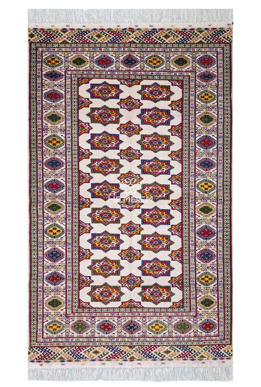 Turkmen Bokhara Rug Handknotted Wool Rug 152x 240cm (4.11' x 7.10' ft) Beige