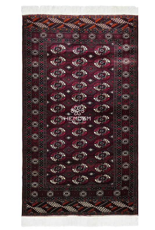 Turkmen Rug Antique Handknotted Wool Rug 135 x 230cm (4.5' x 8' ft) Red