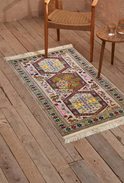 Türkmen Halısı El Dokuma İpek Halı 76 x 115cm (2.5' x 3.7' ft) Bej