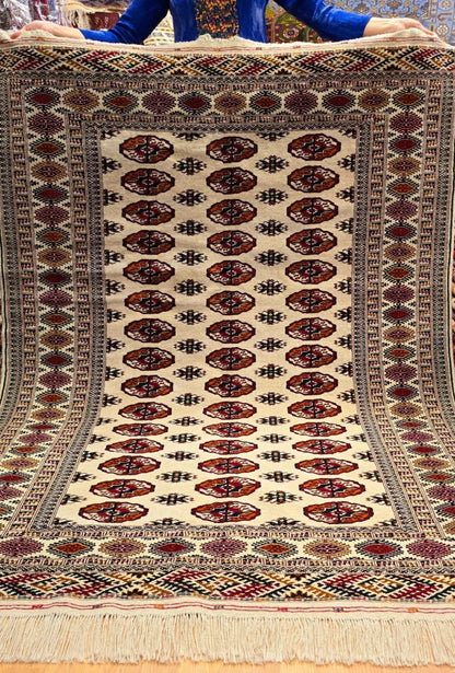 Türkmen Halısı El Dokuma Yün Halı 153 x 200cm (5' x 7' ft) Bej
