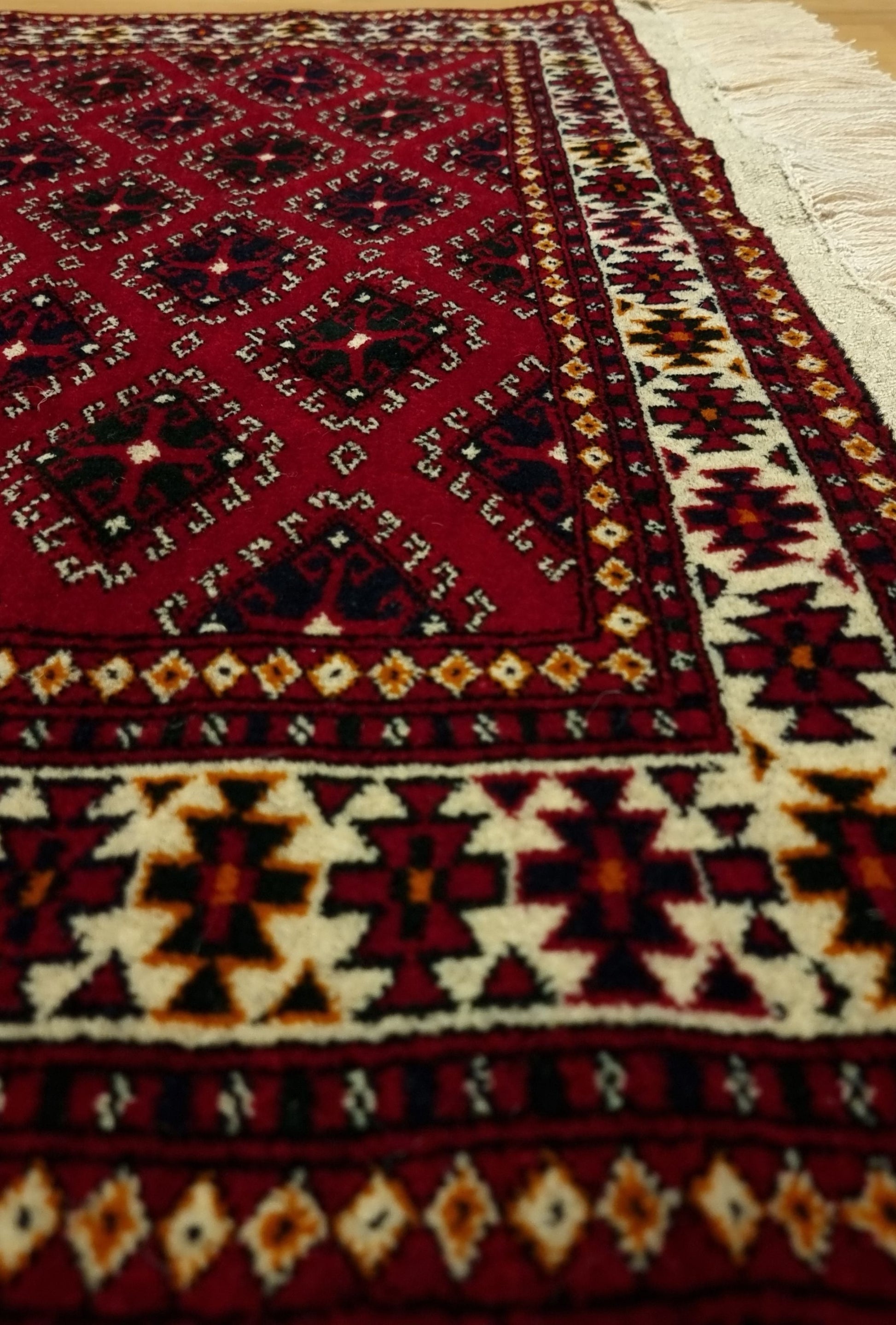 Turkoman Yomud Rare Design Wool Rug 100 x 150 cm (2.5'x4' ft) Red