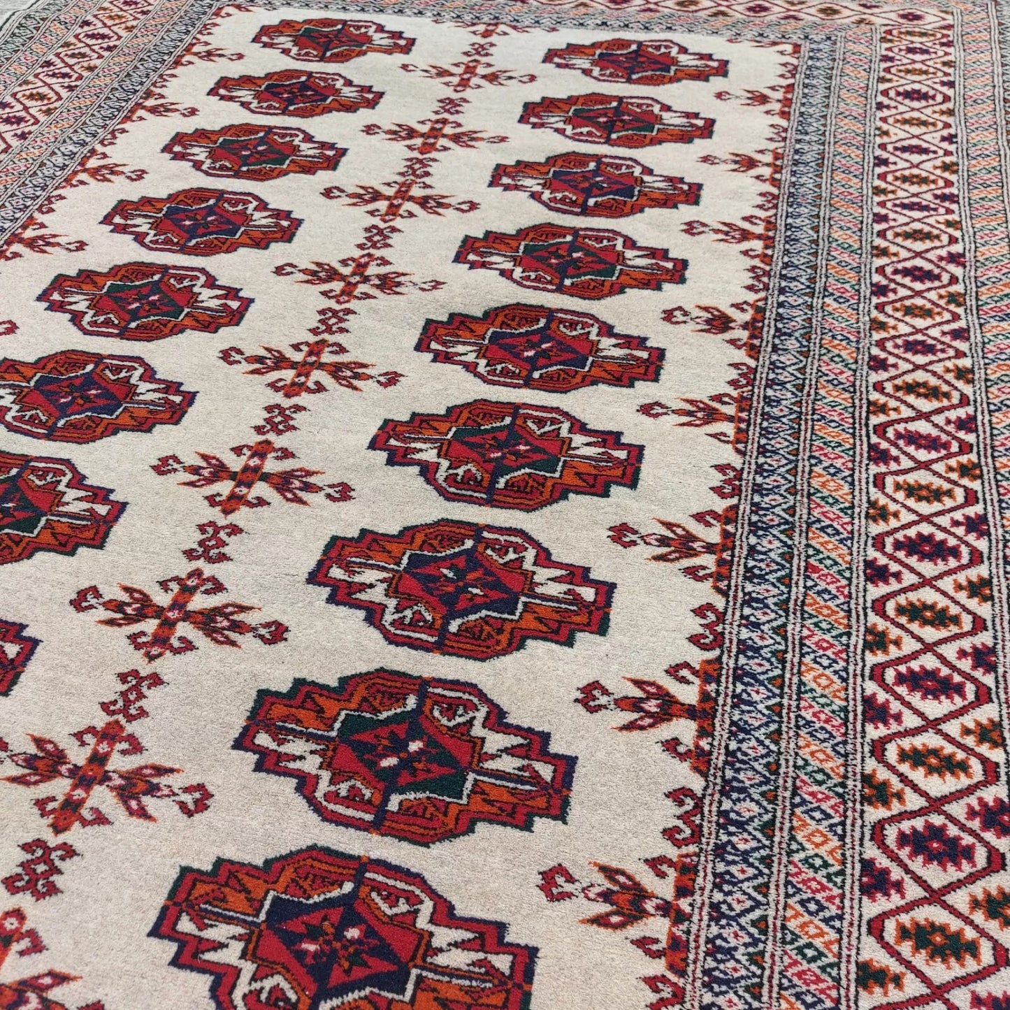 4'7" x 7'10" Handmade Oriental Bokhara Tribal Sarouk Beige Wool Rug 140 x 240 cm