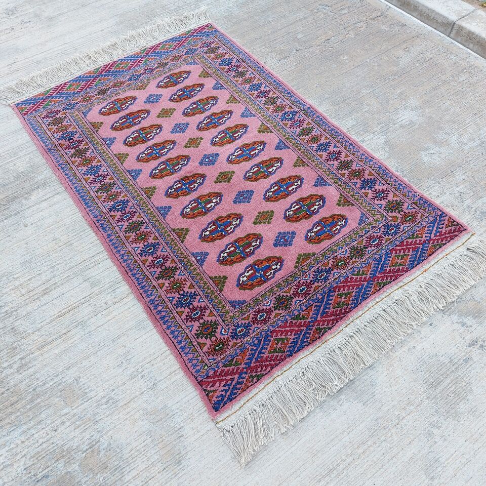 2'7"x 4' Handmade Turkmen Pink Wool Bukhara Rug, 80x122cm Oriental Carpet